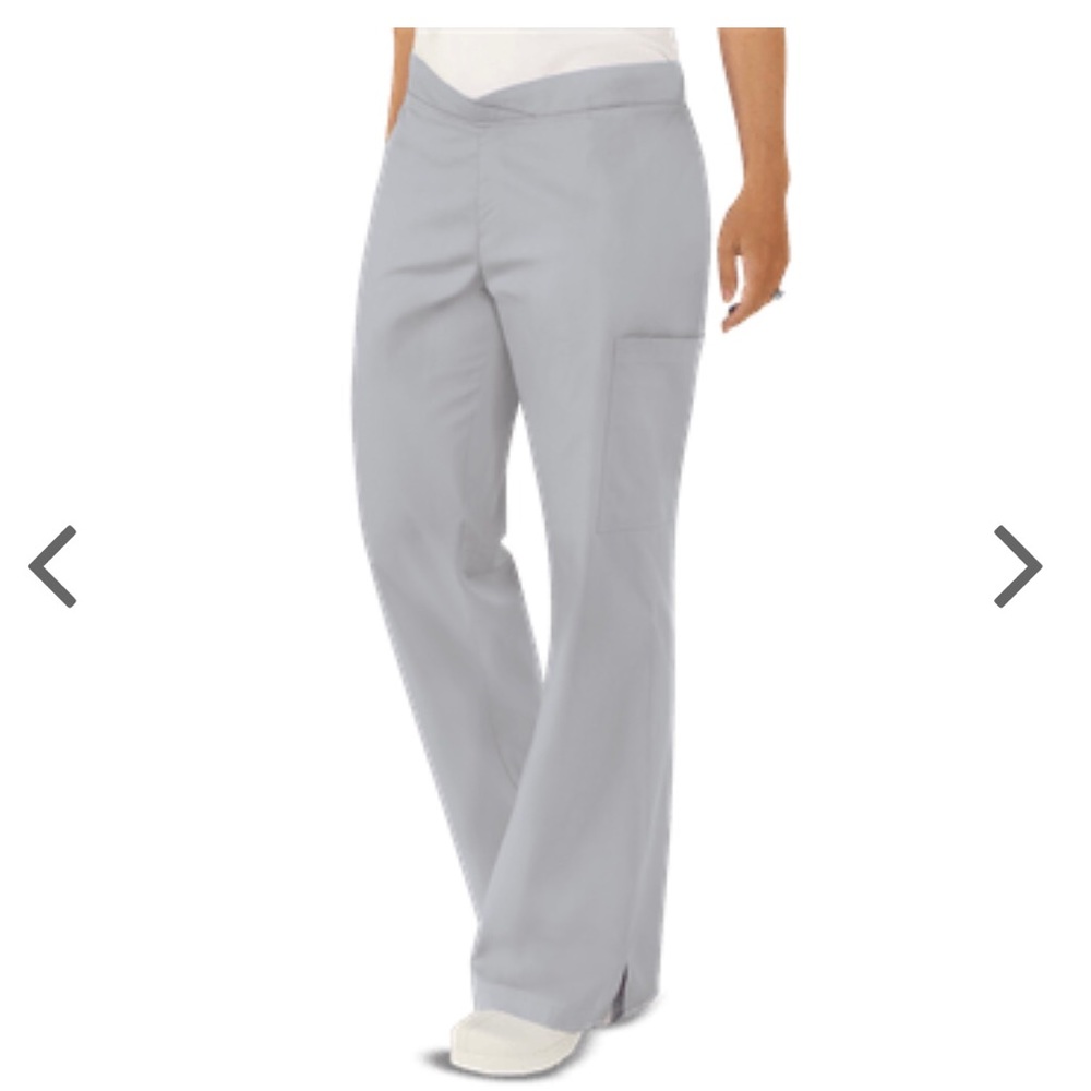 Uniform Advantage Butter Soft Crossover Waist Cargo Pocket Scrub Pants